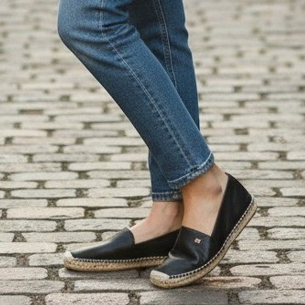 Michael Kors Kendrick Womens Espadrille Flat Size 9.5M Travel Black Leather